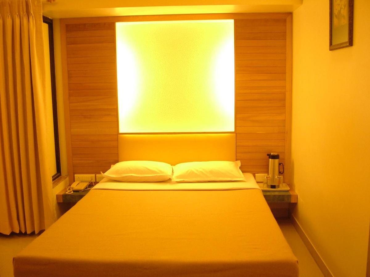 Hotel City Park, Solapur Ngoại thất bức ảnh